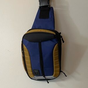 Dragon ball Z Vegeta sling Bag box lunch exclusive